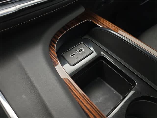 2023 Cadillac Escalade Premium Luxury 34