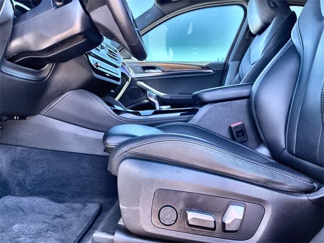 Thumbnail: 2022 BMW X4 - 18