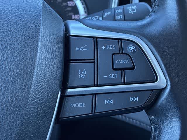 Thumbnail: 2023 Toyota Highlander - 27