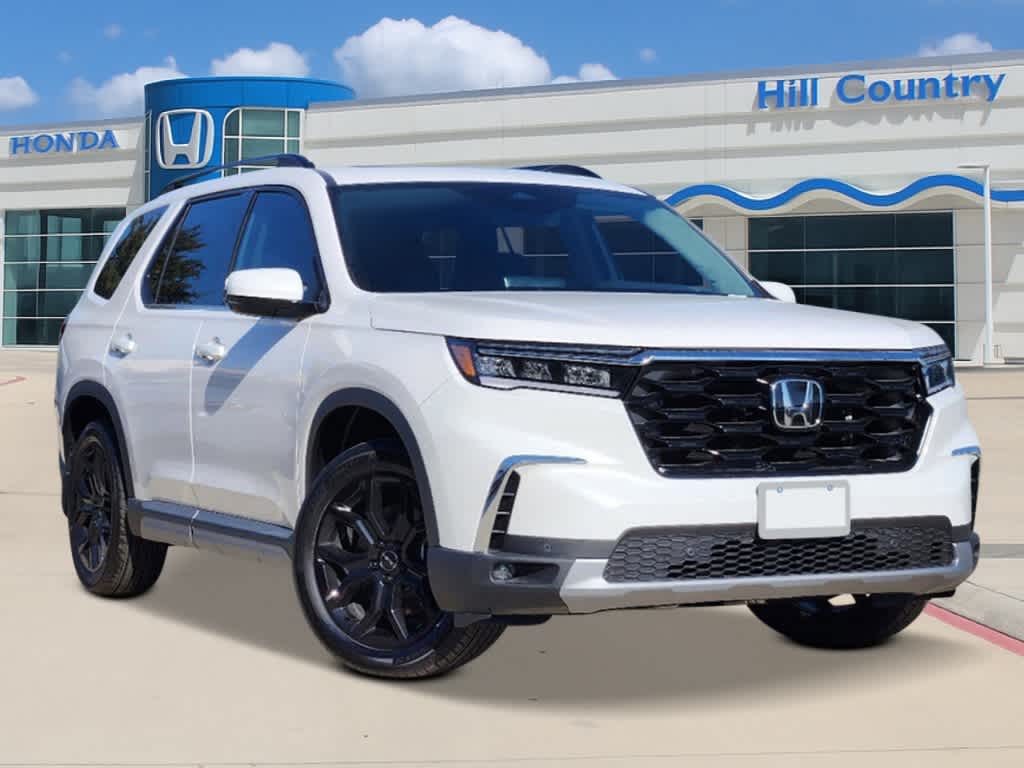 2025 Honda Pilot Touring photo 4