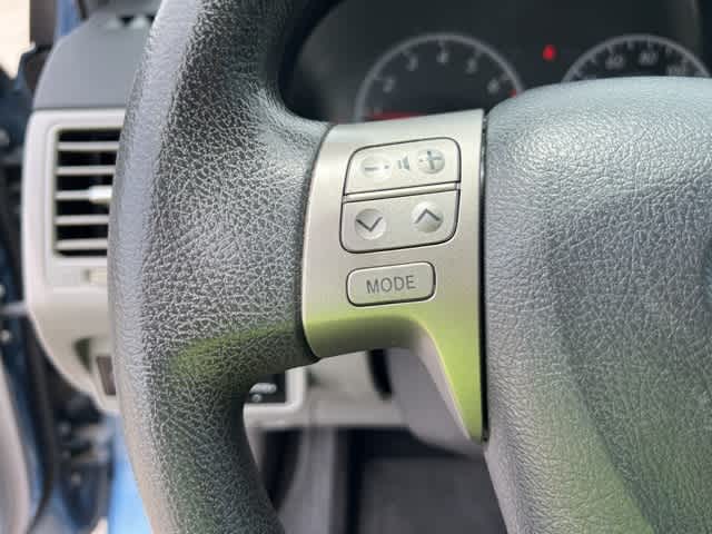 Thumbnail: 2013 Toyota Corolla - 11