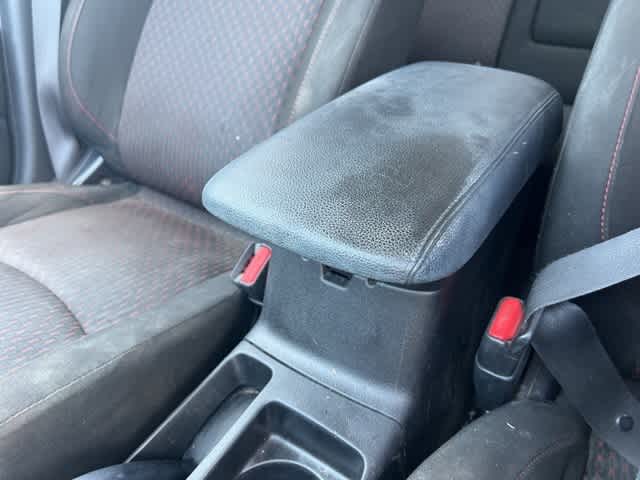 Thumbnail: 2018 Mitsubishi Outlander Sport - 16