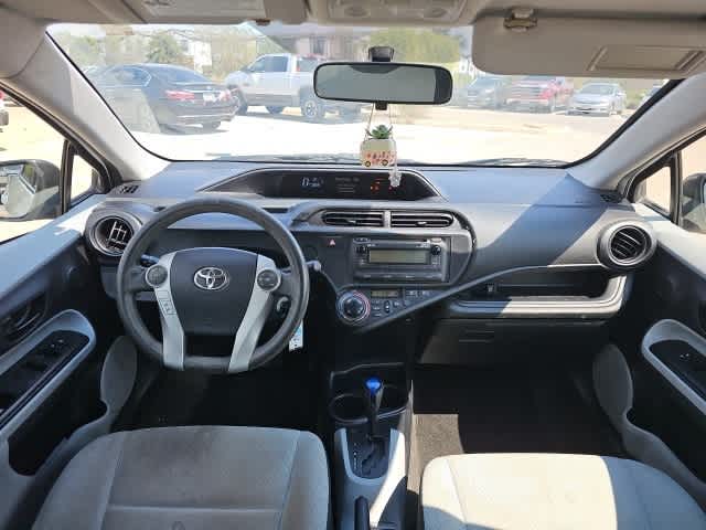 Thumbnail: 2014 Toyota Prius c - 12