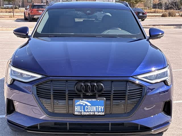 Thumbnail: 2022 Audi e-tron - 9