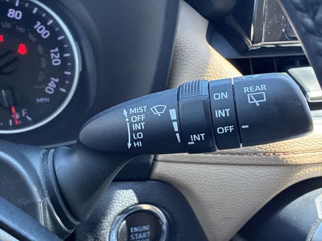 Thumbnail: 2021 Toyota RAV4 - 28