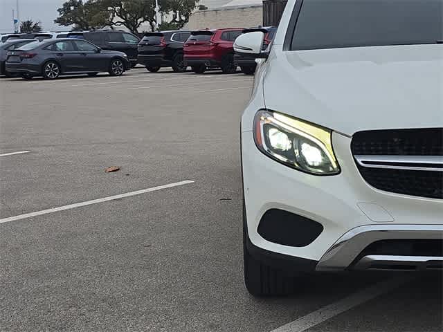 Thumbnail: 2018 Mercedes-Benz GLC - 10