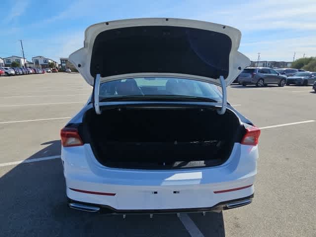 Thumbnail: 2022 Kia K5 - 24