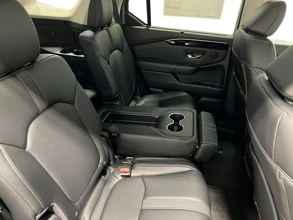 Thumbnail: 2025 Honda Pilot - 36