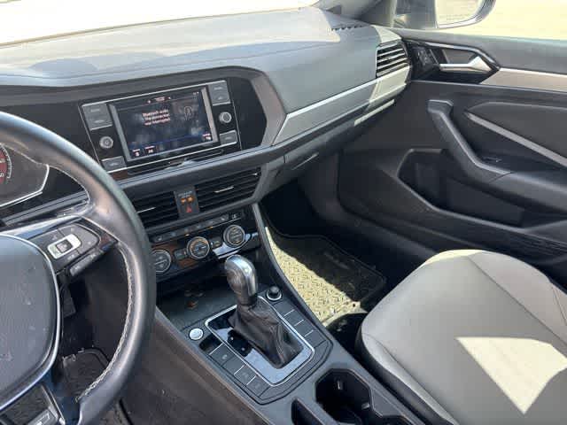 Thumbnail: 2021 Volkswagen Jetta - 20