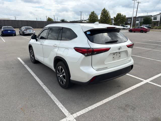 Used 2021 Toyota SUV XLE Blizzard Pearl For Sale at Lithia Motors