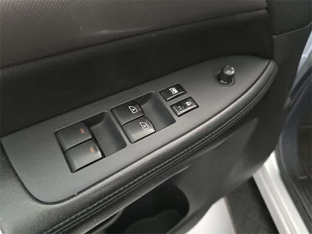 2011 Nissan Armada SV 37