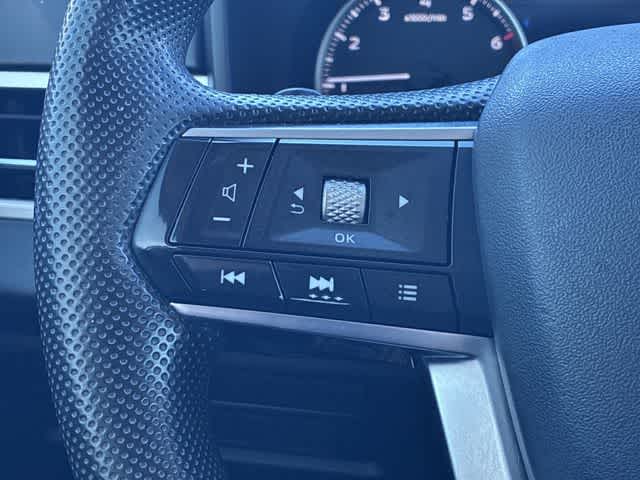 Thumbnail: 2022 Mitsubishi Outlander - 24