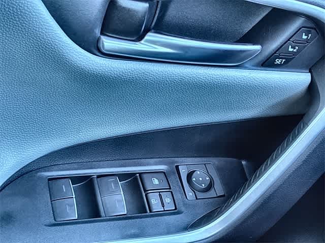 Thumbnail: 2024 Toyota RAV4 - 46