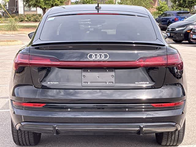 Thumbnail: 2022 Audi e-tron S - 5