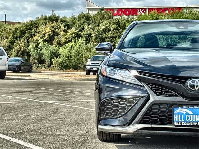 Thumbnail: 2023 Toyota Camry - 10