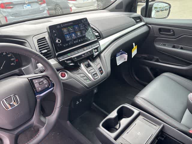 Thumbnail: 2026 Honda Odyssey - 20