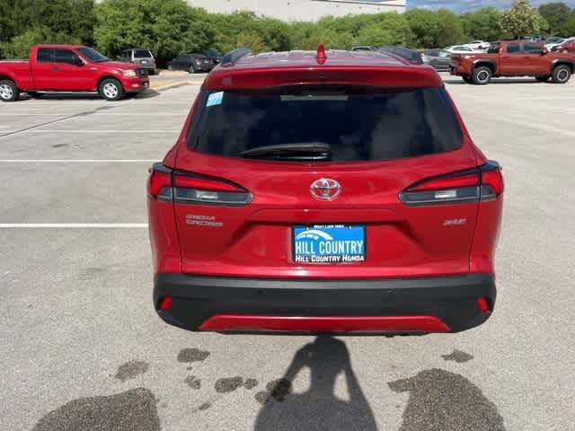 2023 Toyota Corolla Cross XLE photo 4