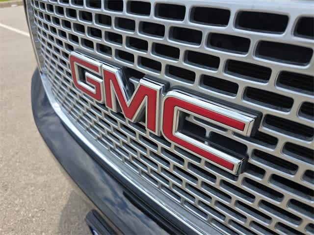 Thumbnail: 2015 GMC Yukon - 12