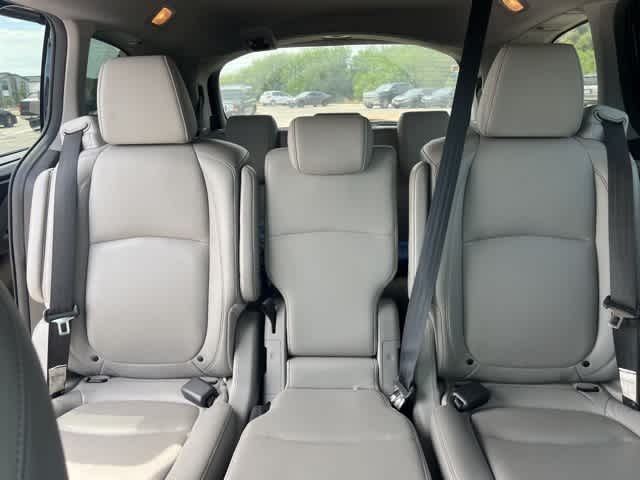 Thumbnail: 2019 Honda Odyssey - 20