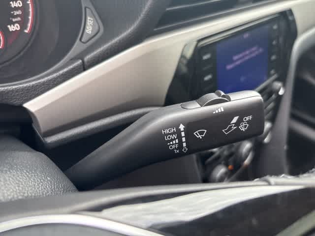 Thumbnail: 2022 Volkswagen Passat - 14