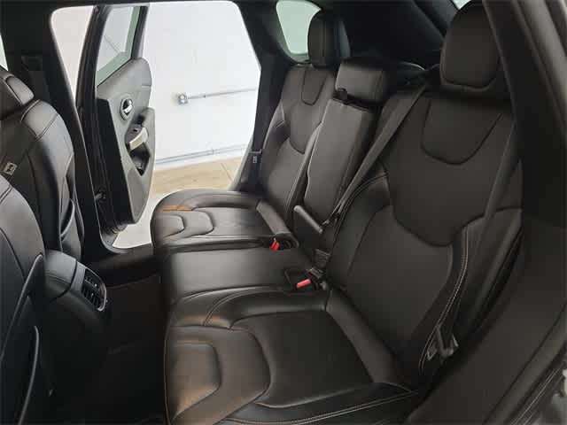 Thumbnail: 2021 Jeep Cherokee - 21