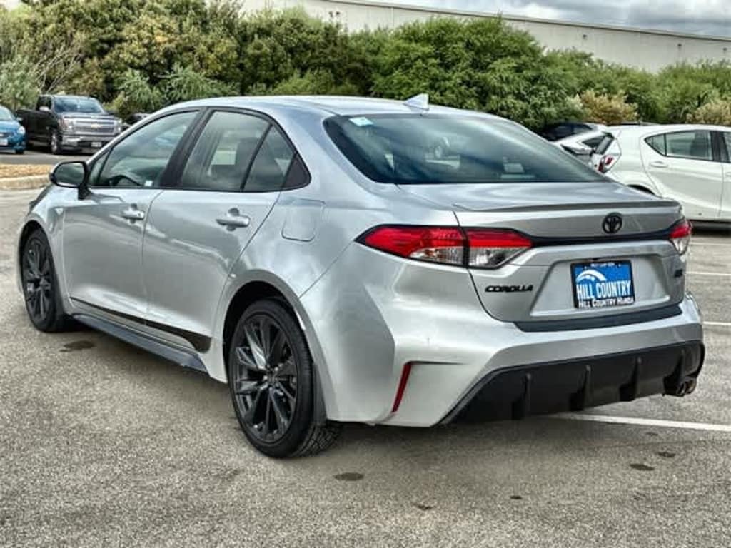 Used 2023 Toyota Corolla SE Sedan