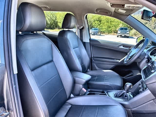 Thumbnail: 2020 Volkswagen Tiguan - 22