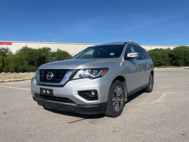 Thumbnail: 2020 Nissan Pathfinder - 1
