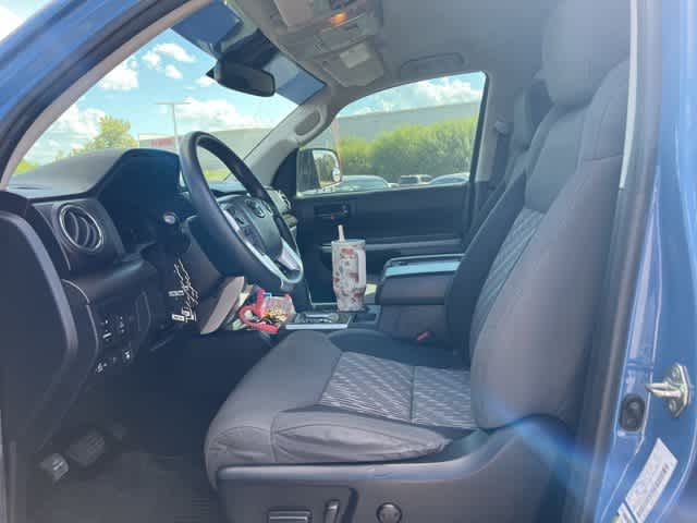 Thumbnail: 2019 Toyota Tundra - 24