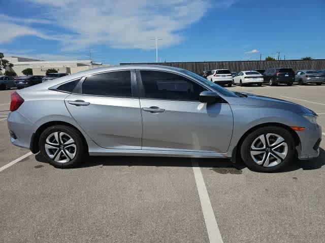 Thumbnail: 2017 Honda Civic - 4