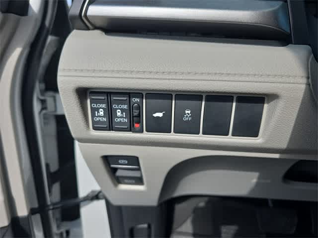 Thumbnail: 2026 Honda Odyssey - 41