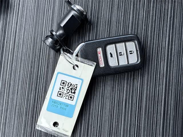 Thumbnail: 2019 Honda Pilot - 36