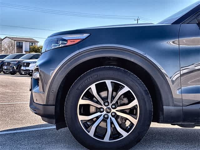 Thumbnail: 2020 Ford Explorer - 14