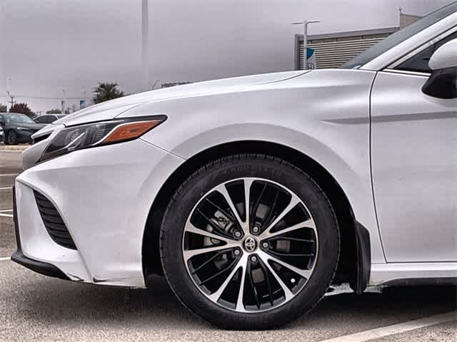 Thumbnail: 2020 Toyota Camry - 14