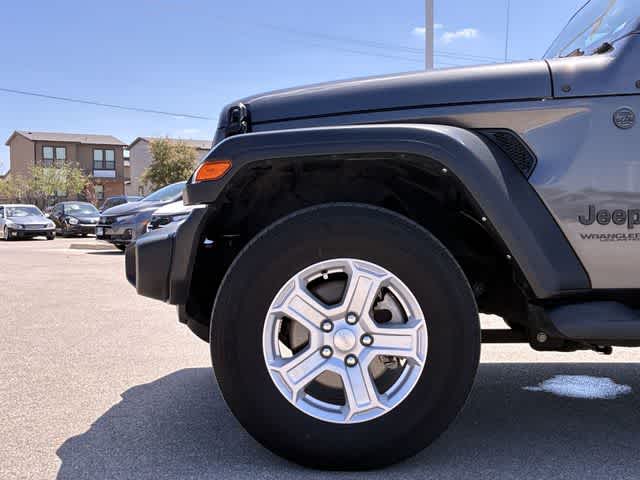 Thumbnail: 2022 Jeep Wrangler - 14