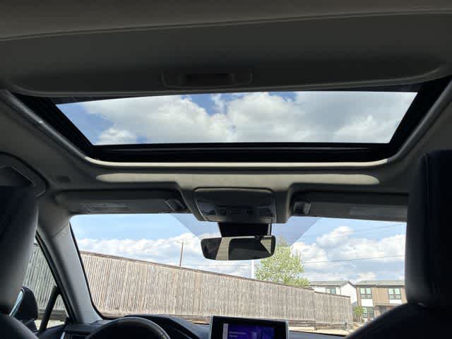 Thumbnail: 2024 Toyota RAV4 - 23