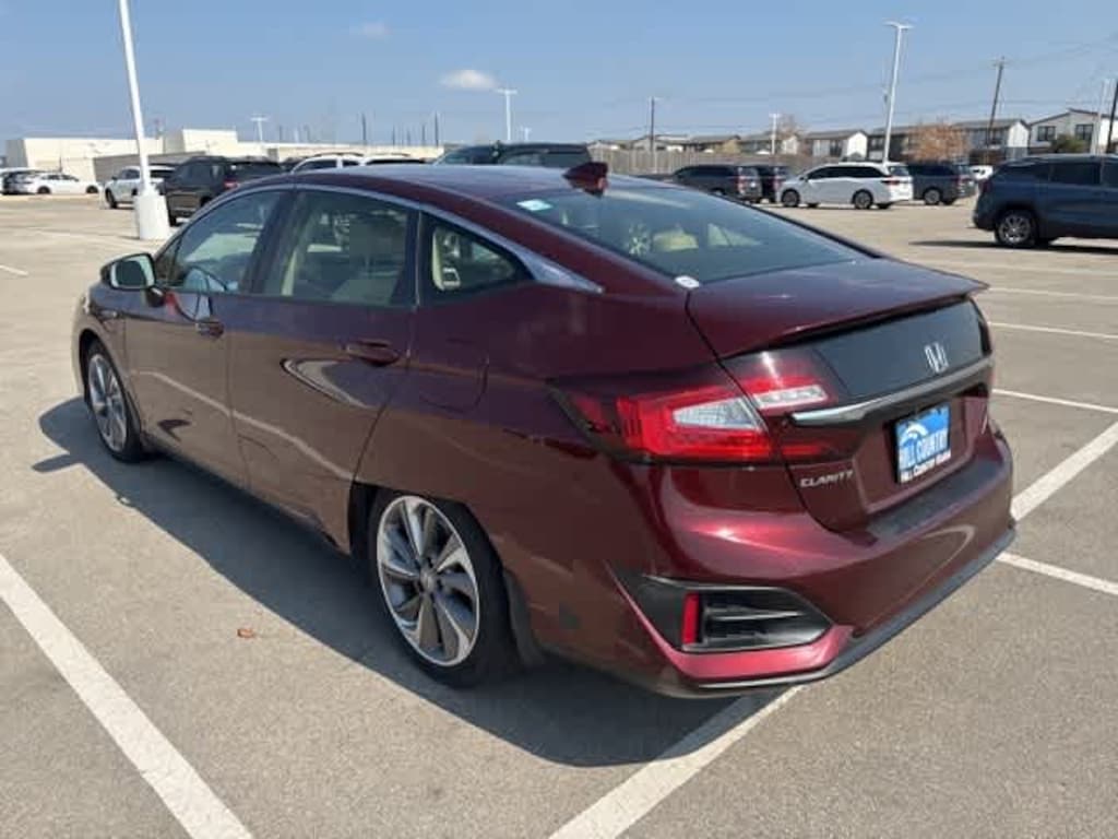 Used 2018 Honda Clarity Plug-In Hybrid Touring Sedan