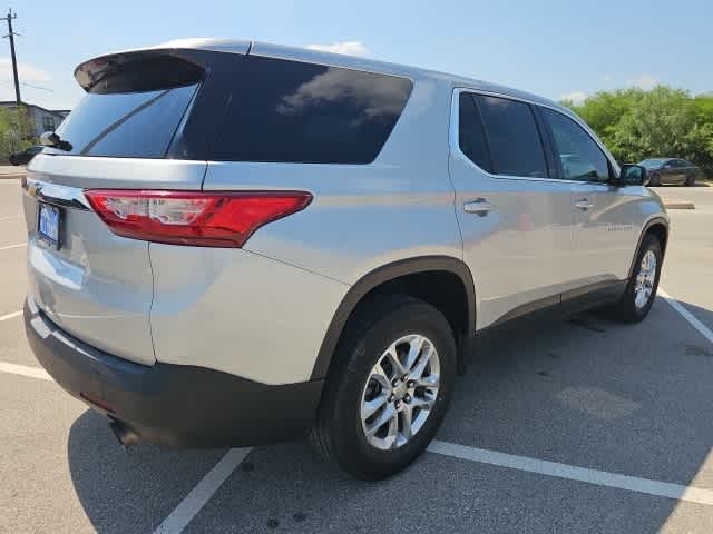 Thumbnail: 2021 Chevrolet Traverse - 9