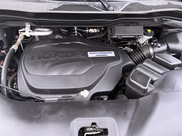 Thumbnail: 2016 Honda Pilot - 15