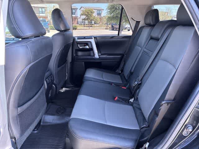 Thumbnail: 2021 Toyota 4Runner - 21