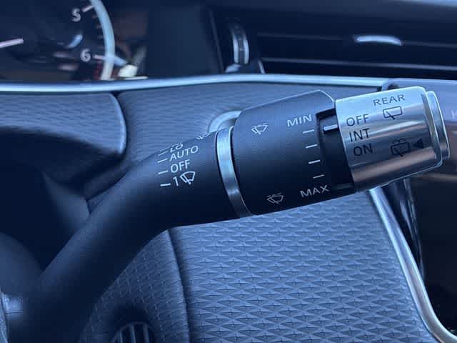 Thumbnail: 2020 Land Rover Range Rover Evoque - 26