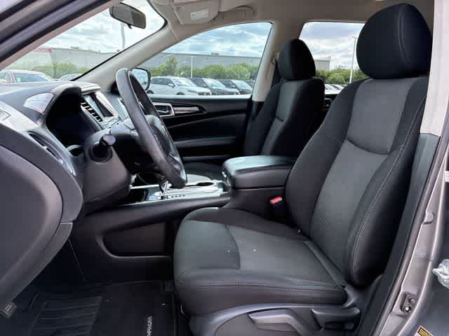 Thumbnail: 2020 Nissan Pathfinder - 17