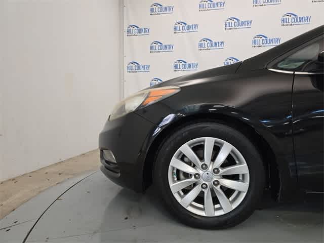 Thumbnail: 2015 Kia Forte - 14