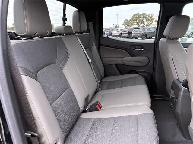 Thumbnail: 2024 Chevrolet Colorado - 21