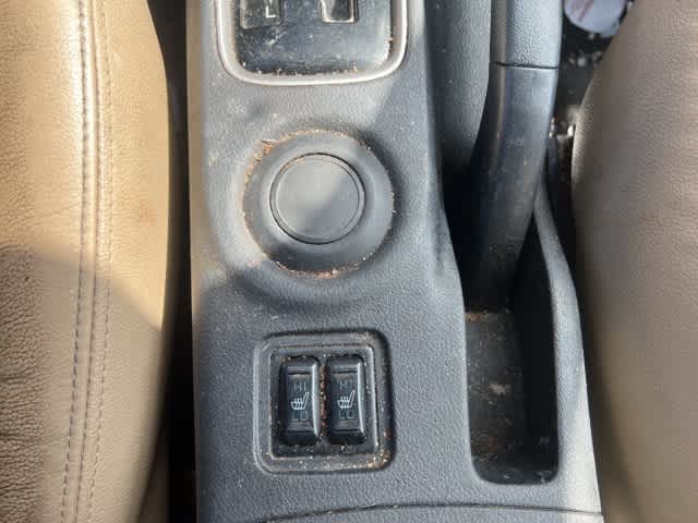 Thumbnail: 2015 Mitsubishi Outlander - 15