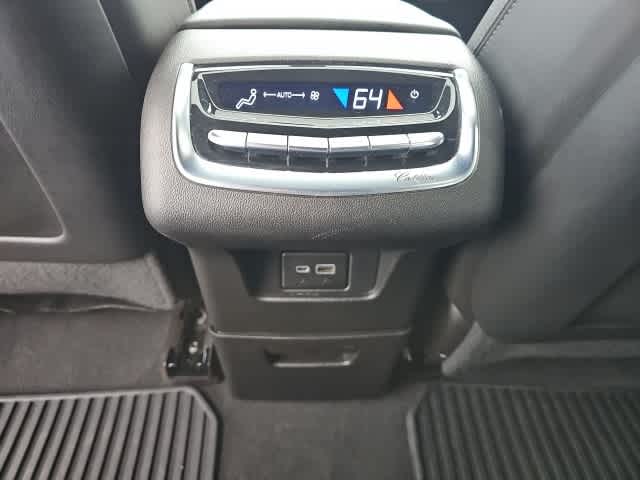 Thumbnail: 2021 Cadillac XT6 - 22