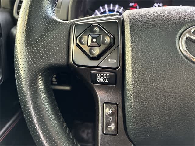 Thumbnail: 2019 Toyota 4Runner - 25