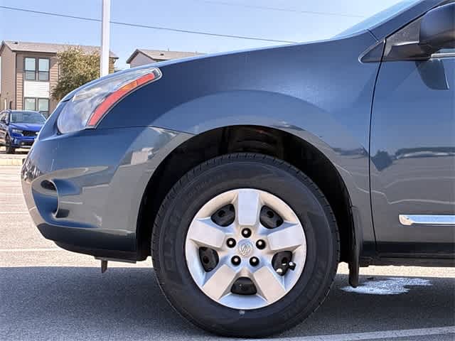 Thumbnail: 2015 Nissan Rogue - 14