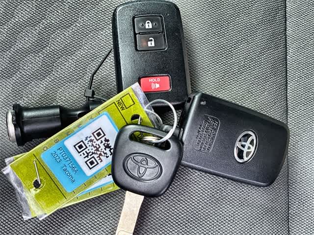 Thumbnail: 2023 Toyota Tacoma - 37