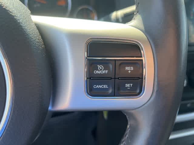 Thumbnail: 2015 Jeep Compass - 12